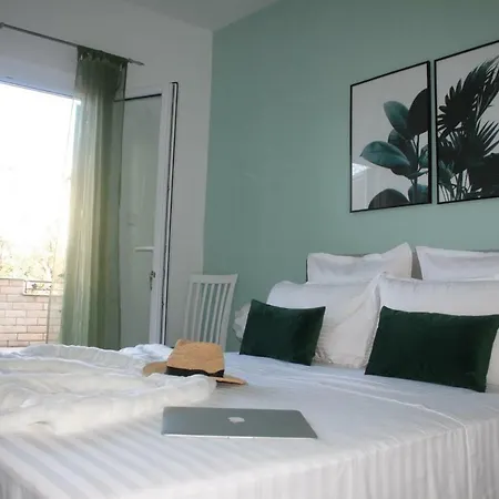 玛琳尼莎公寓 * 赫瓦尔