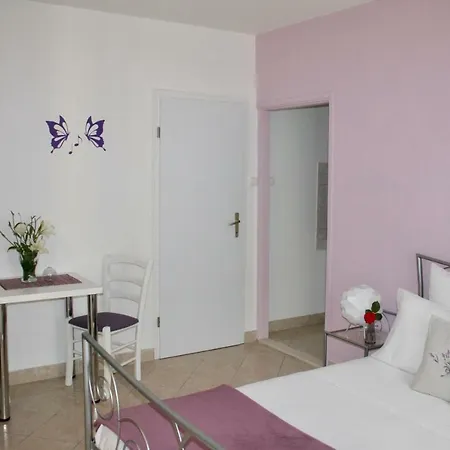 玛琳尼莎公寓 赫瓦尔