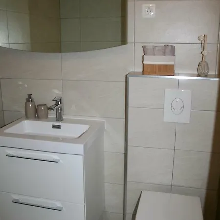 玛琳尼莎公寓 公寓 赫瓦尔