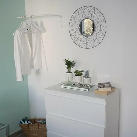 玛琳尼莎公寓 *