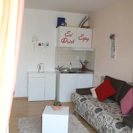 Apartment Marinesa *