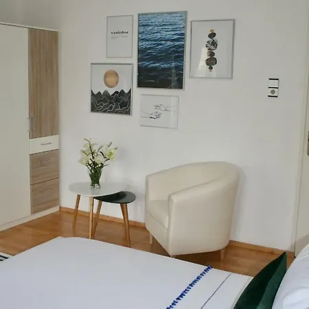 Apartment Marinesa *