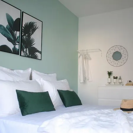 Marinesa Apartment