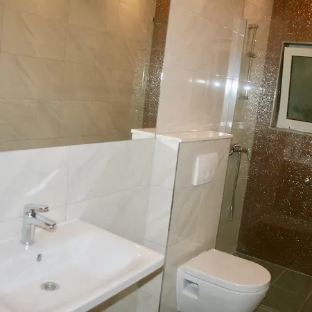 Marinesa Apartament *