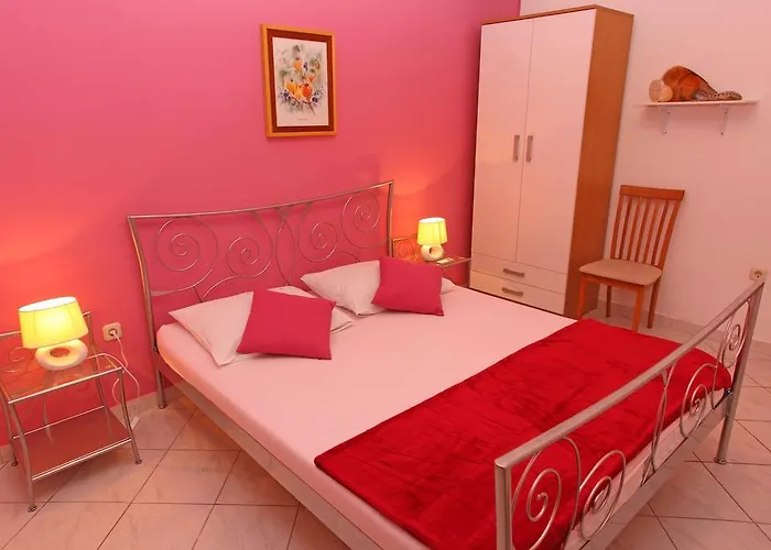 아파트 Marinesa *