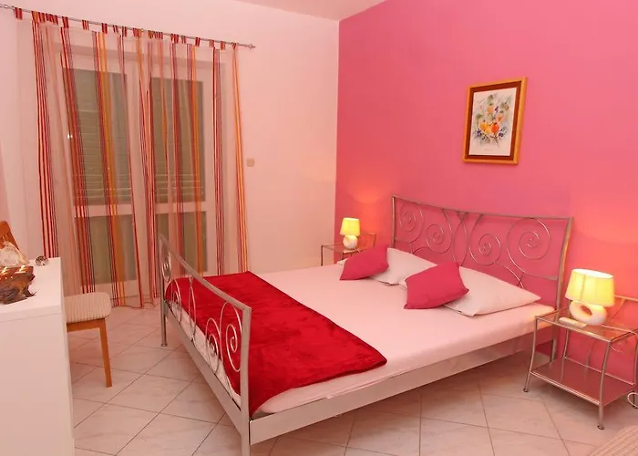 아파트 Marinesa *