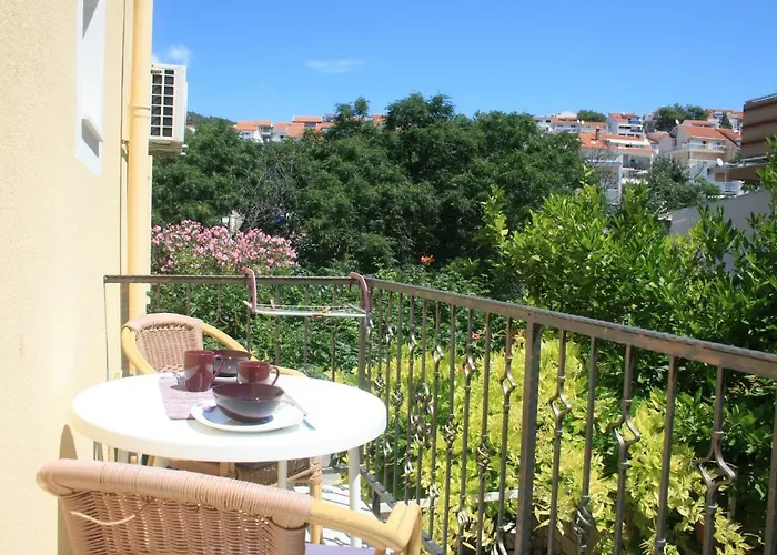 아파트 Marinesa *