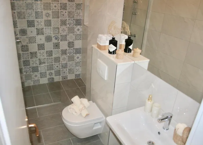 Marinesa * 흐바르